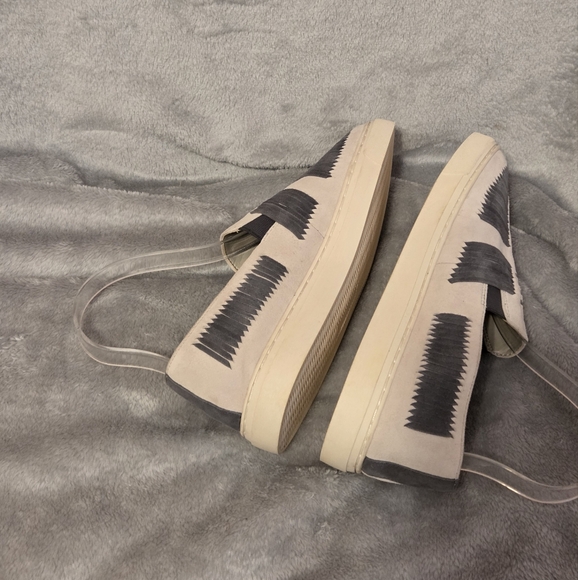 Lori Goldstein White & Gray Suede Leather Braided Slip On Li-Baize Sneakers 8.5 - Picture 5 of 10